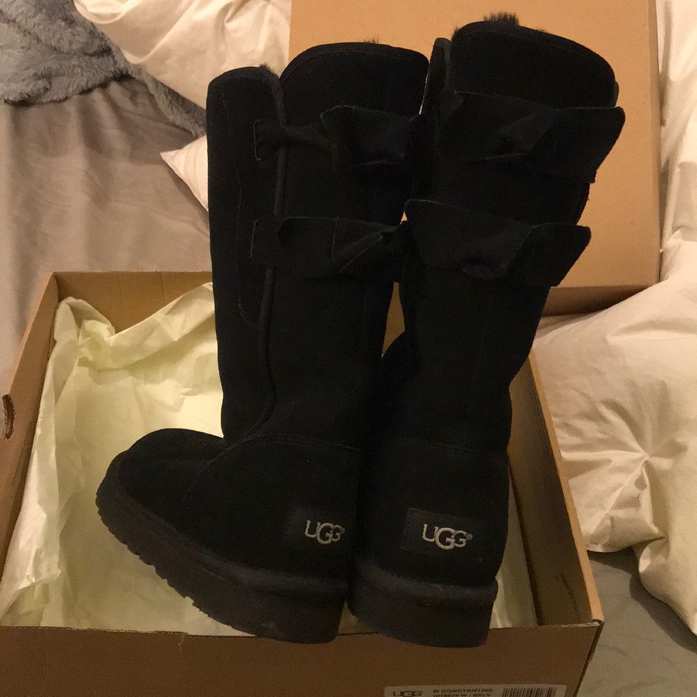 Almost New Authentic Black Uggs - image 2